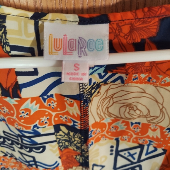LuLaRoe Lindsay - Picture 2 of 3